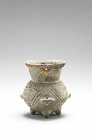 vase, image 2/6