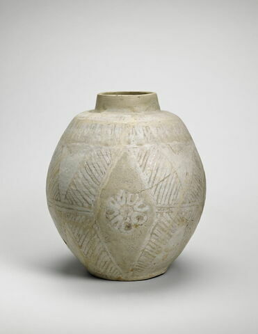 vase, image 2/5