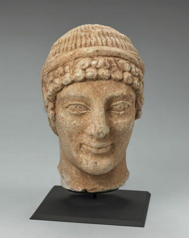 statue, image 2/4
