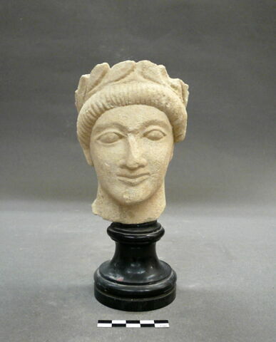 statue, image 1/2