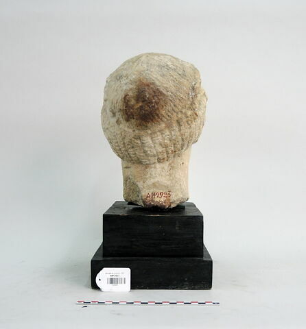 statue, image 3/4