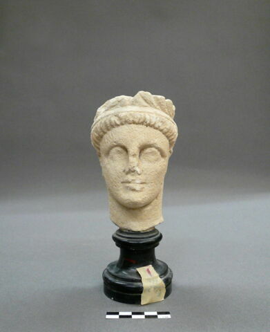 statue, image 1/2