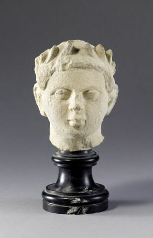 statue, image 1/6