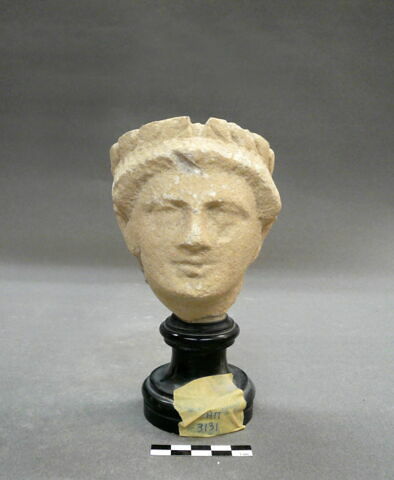 statue, image 1/2