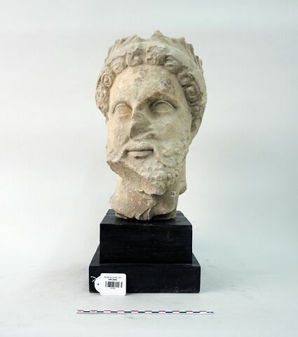 statue, image 1/4