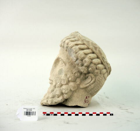 statue, image 2/4