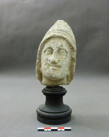 statue, image 1/2