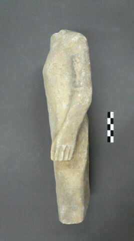 statue, image 2/2