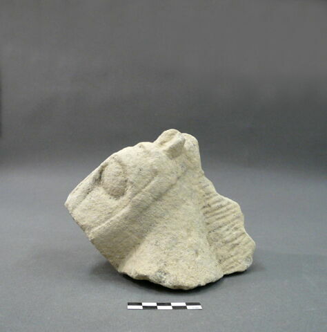 statue, image 2/3