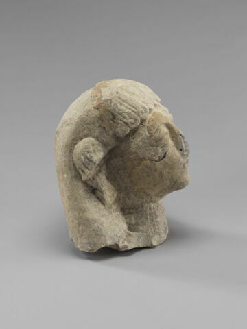 statue, image 3/4