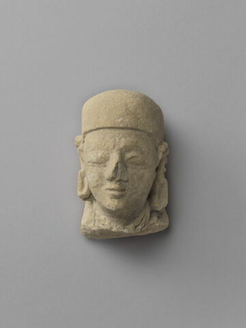 statue, image 2/4