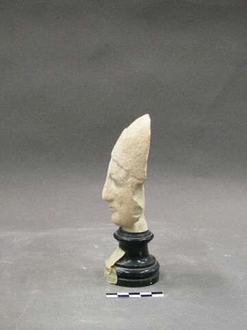 statue, image 3/5