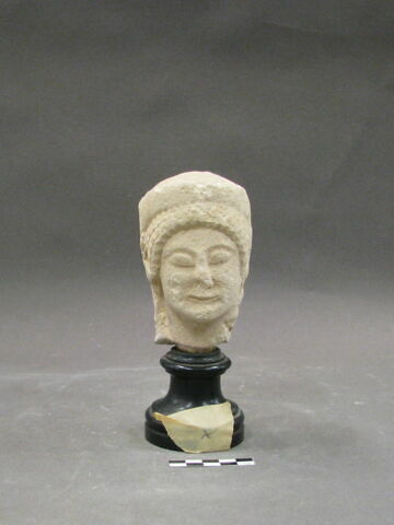 statue, image 1/2