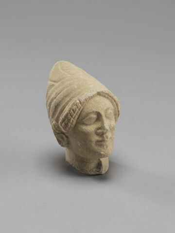 statue, image 3/5