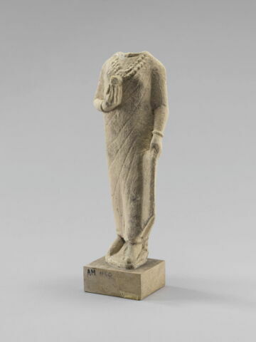statue, image 2/4