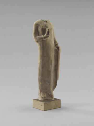 statue, image 2/4