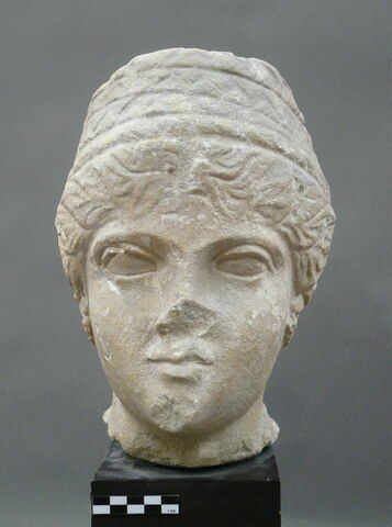 statue, image 6/11