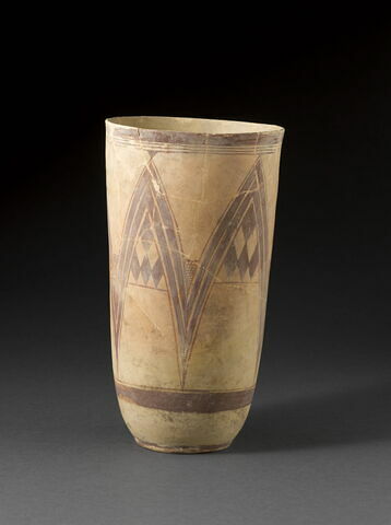 vase, image 2/2