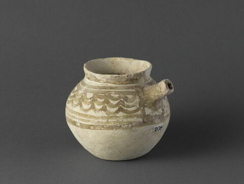 vase, image 3/5