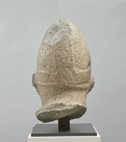 statue, image 6/11