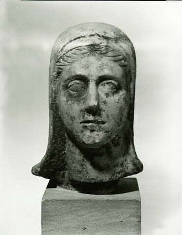 statue, image 2/7