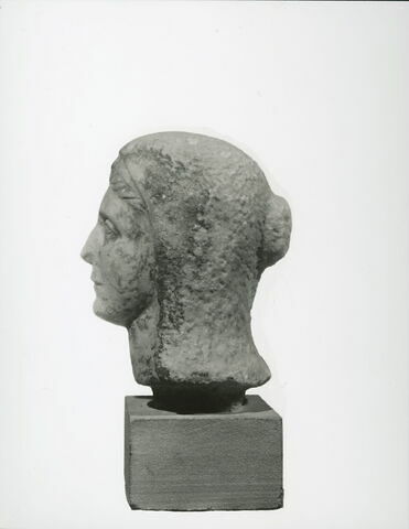 statue, image 5/7