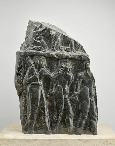 Fragment d'une stèle de victoire d'un roi d'Akkad