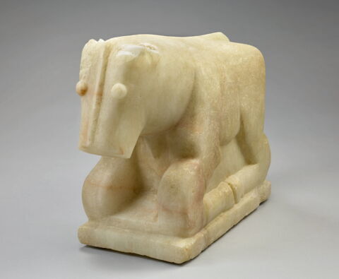 statue, image 2/5