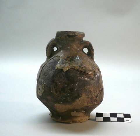 vase, image 3/3