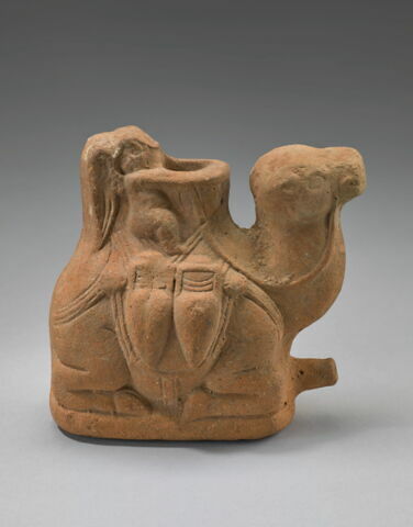 vase, image 2/9