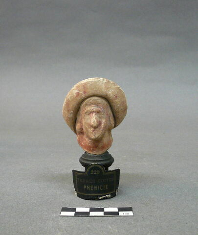 figurine, image 2/2