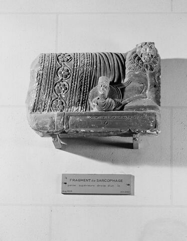 sarcophage, image 2/2