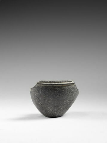 vase, image 1/4