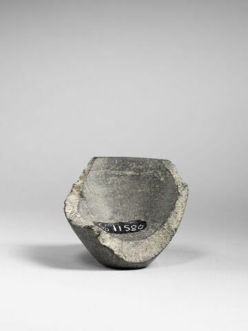 vase, image 2/4