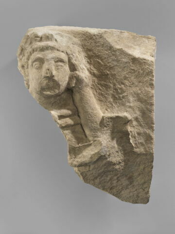 relief ; fragment, image 1/1