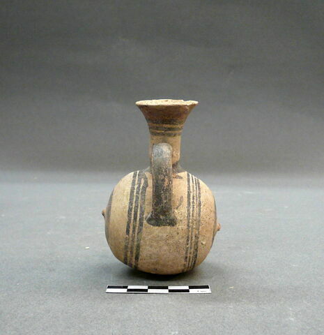 vase, image 4/4