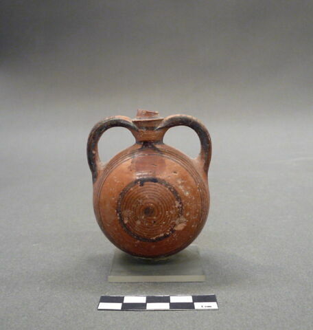 vase, image 1/3