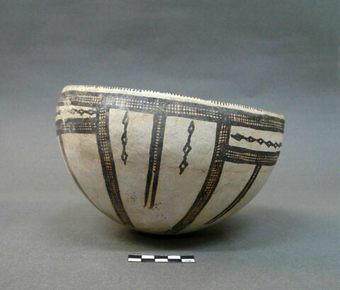 vase, image 3/5