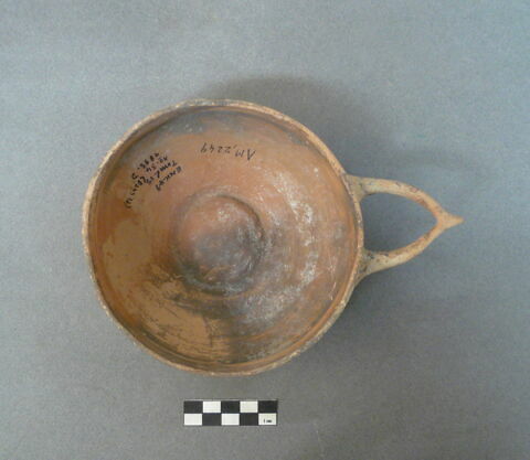 vase, image 3/3