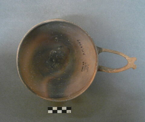 vase, image 2/2