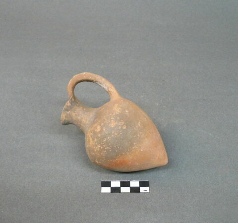 vase, image 3/3