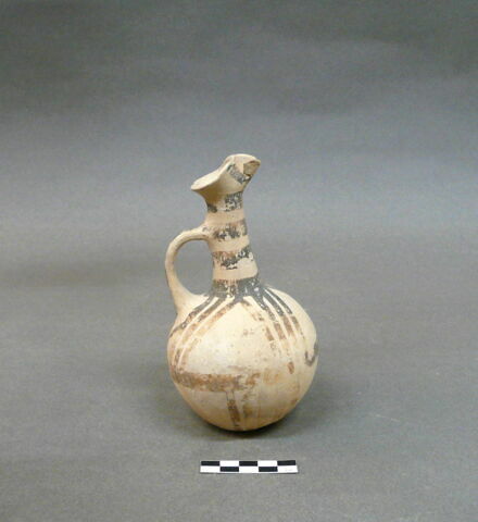 vase, image 1/2