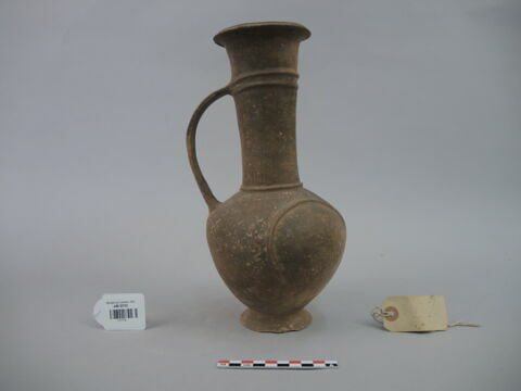 vase, image 1/3