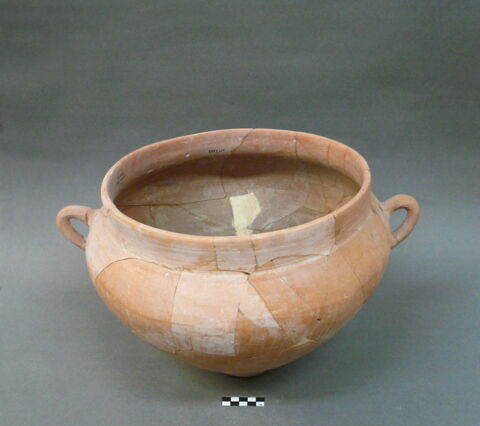 vase, image 2/2