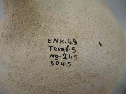 vase, image 3/5