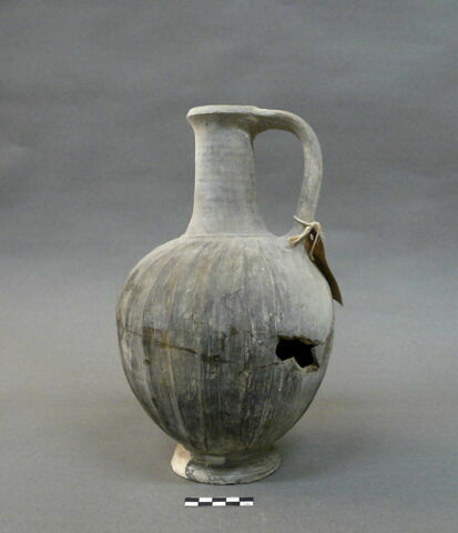 vase, image 1/2