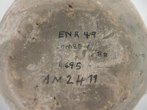 vase, image 3/5