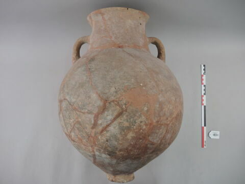 vase, image 2/2