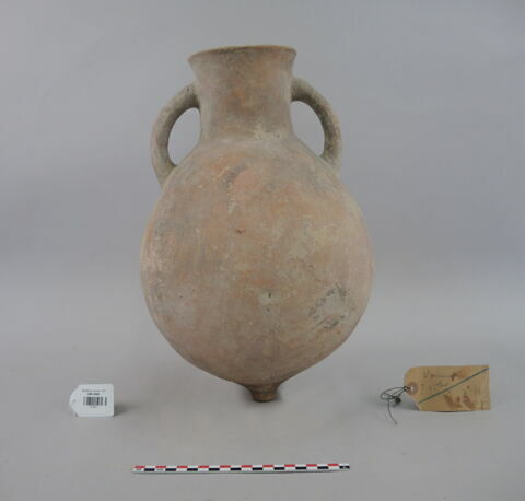 vase, image 1/2