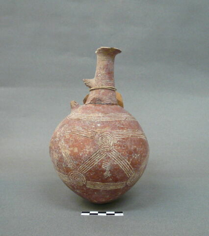 vase, image 1/1